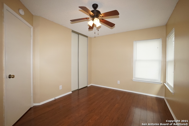 Image 17 of 19 For 811 Meadow Scape