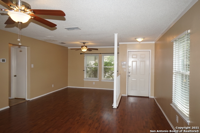 Image 4 of 19 For 811 Meadow Scape