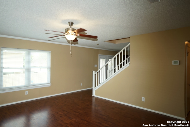 Image 6 of 19 For 811 Meadow Scape