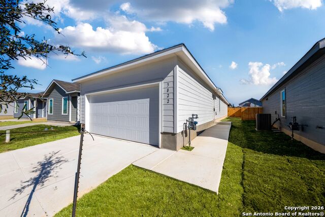 Image 2 of 40 For 3822 Glade Creek