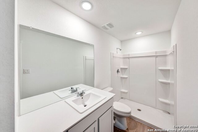 Image 20 of 40 For 3822 Glade Creek