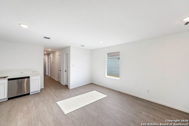 Image 9 of 40 For 3822 Glade Creek