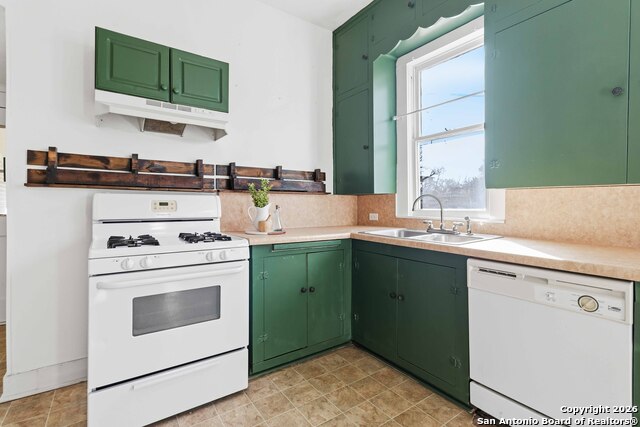 Listing photo id 10 for 1409 21st St