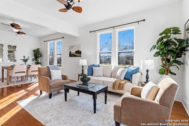 Listing photo id 5 for 1409 21st St