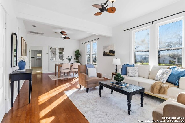 Listing photo id 6 for 1409 21st St