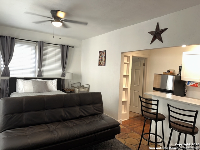 Image 5 of 18 For 302 Madison  4