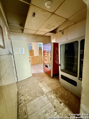 Image 17 of 31 For 325 Locust E