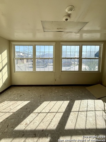 Image 7 of 31 For 325 Locust E