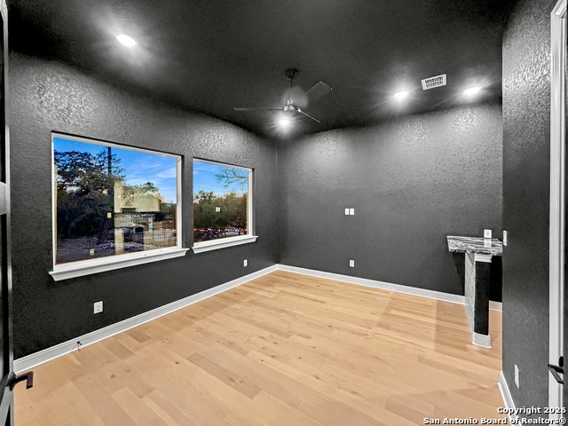 Image 33 of 43 For 775 Maximino Ridge