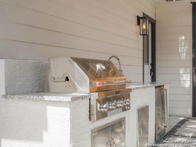 Image 14 of 22 For 1215 Lamar