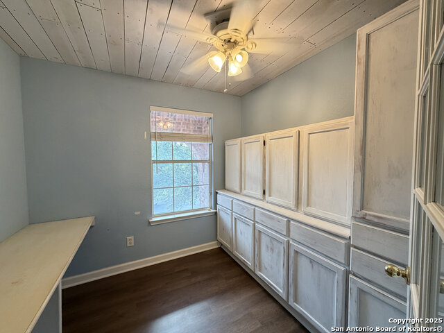 Image 18 of 25 For 1203 Ganton Ln