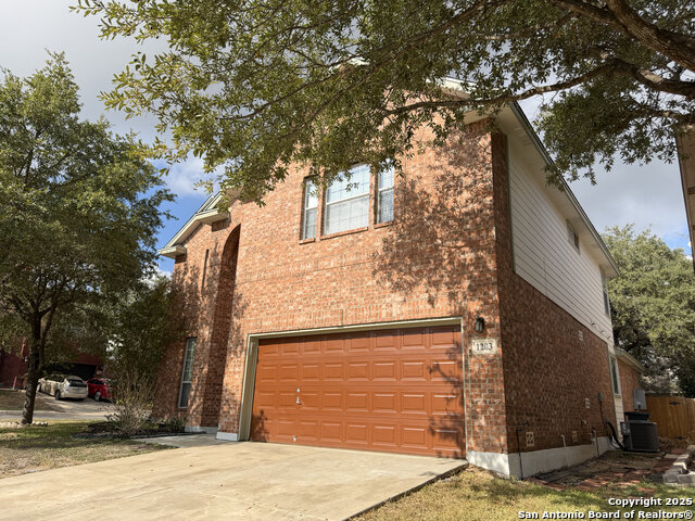 Image 2 of 25 For 1203 Ganton Ln