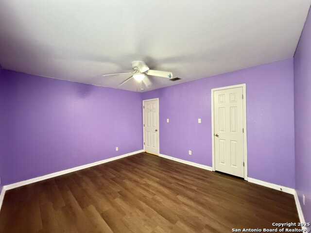 Image 21 of 25 For 1203 Ganton Ln