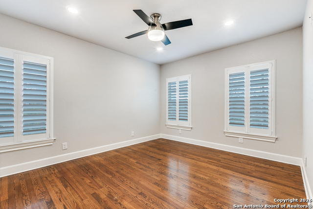 Image 18 of 25 For 488 Olmos E 3