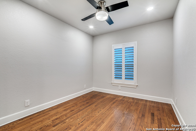 Image 21 of 25 For 488 Olmos E 3