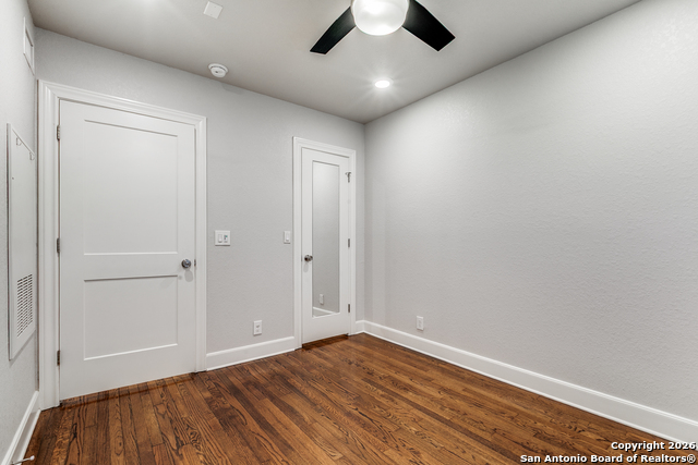 Image 22 of 25 For 488 Olmos E 3