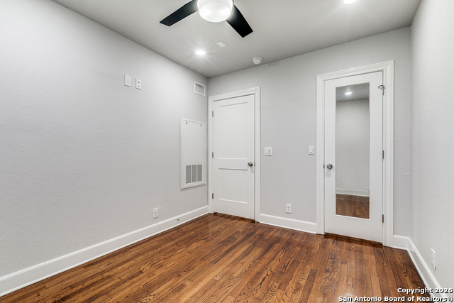 Image 23 of 25 For 488 Olmos E 3