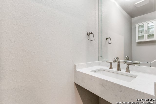 Image 24 of 25 For 488 Olmos E 3