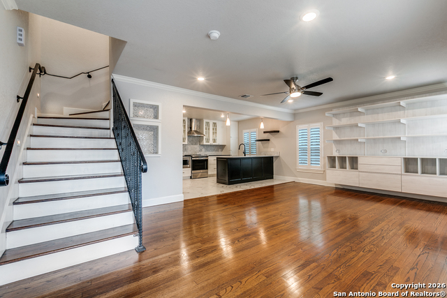 Image 4 of 25 For 488 Olmos E 3