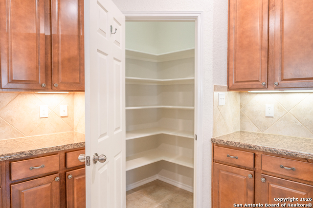 Image 10 of 49 For 6913 Abbey  