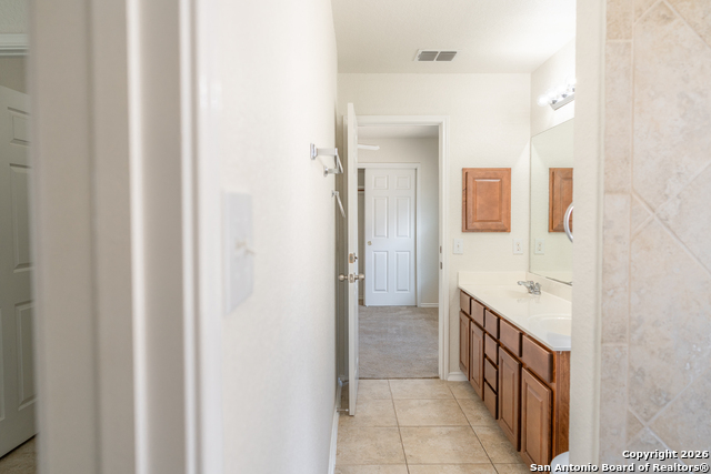 Image 37 of 49 For 6913 Abbey  