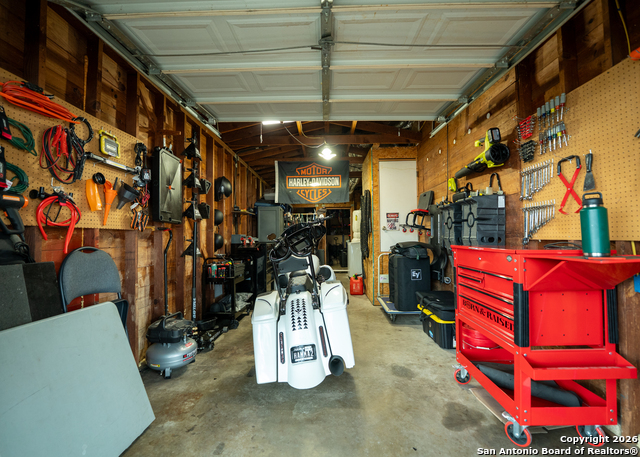 Image 25 of 26 For 639 Edgebrook