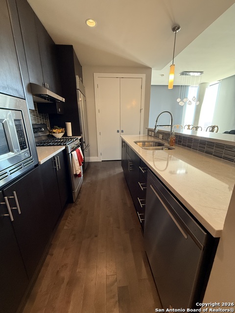 Image 23 of 27 For 610 Market E Unit 2619