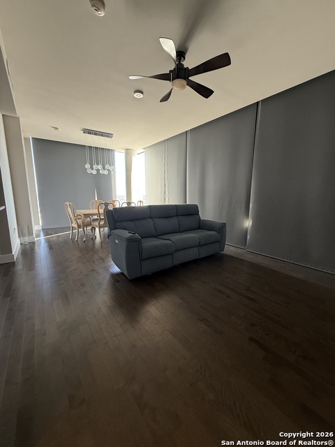 Image 25 of 27 For 610 Market E Unit 2619