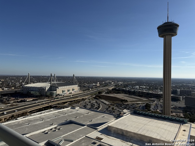 Image 7 of 27 For 610 Market E Unit 2619