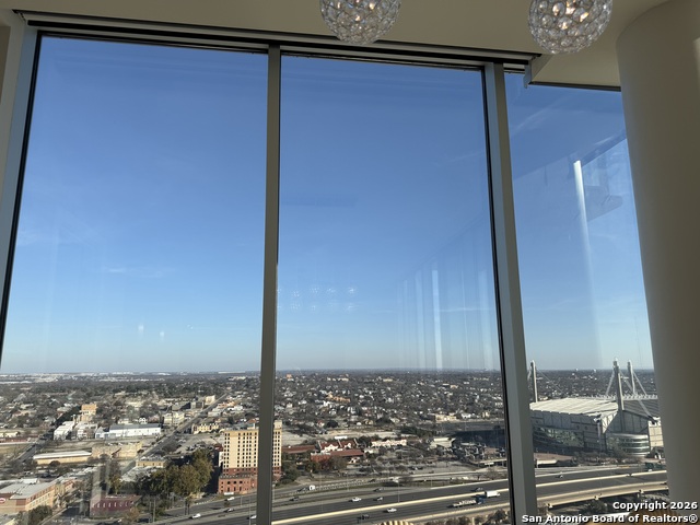 Image 8 of 27 For 610 Market E Unit 2619