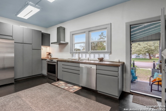 Image 17 of 43 For 503 Austin S