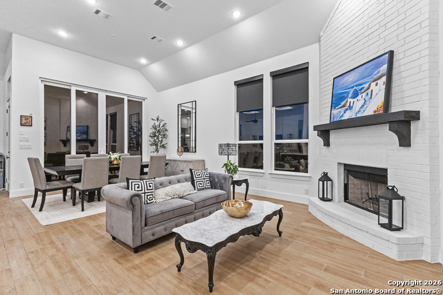 Image 15 of 42 For 1433 Gifford Park