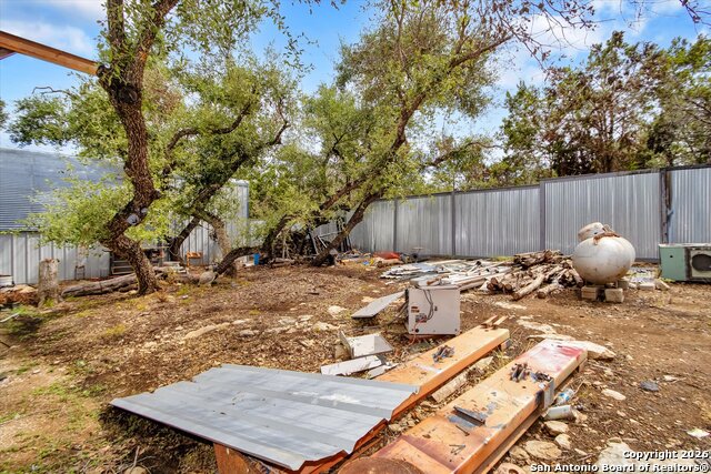 Image 15 of 26 For 324 Doe  