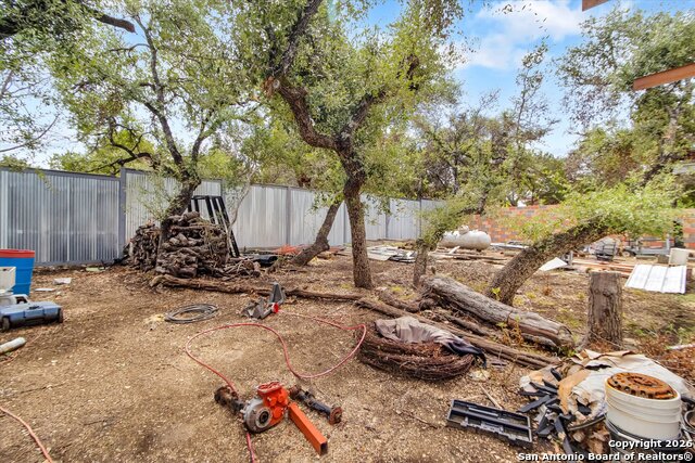 Image 18 of 26 For 324 Doe  