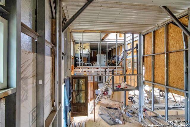 Image 7 of 26 For 324 Doe  