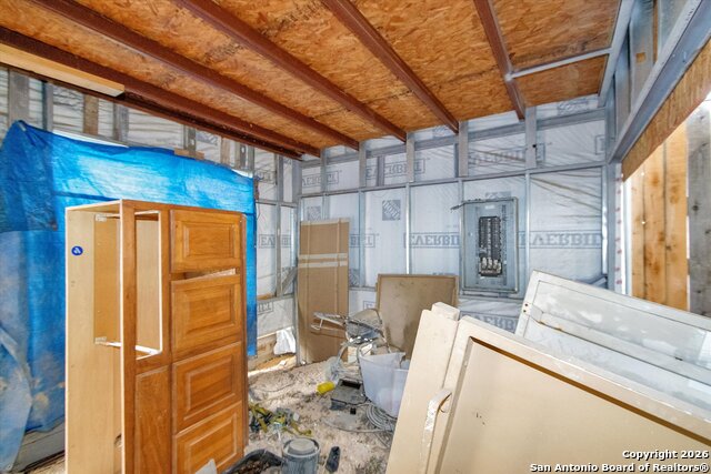 Image 8 of 26 For 324 Doe  