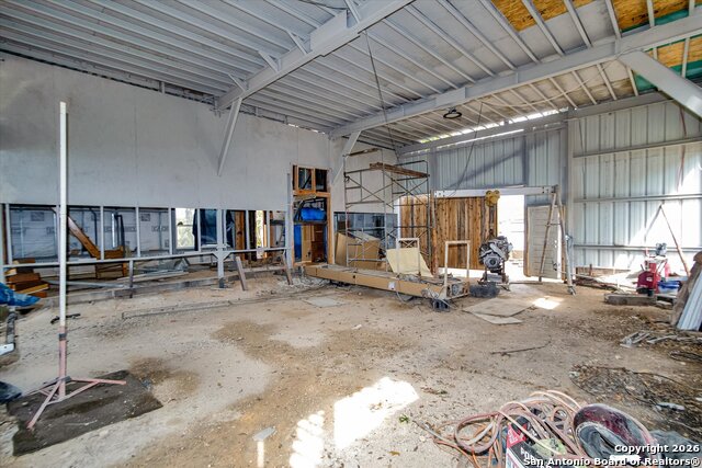 Image 9 of 26 For 324 Doe  