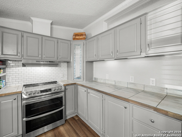 Image 14 of 38 For 119 Porter Ave.