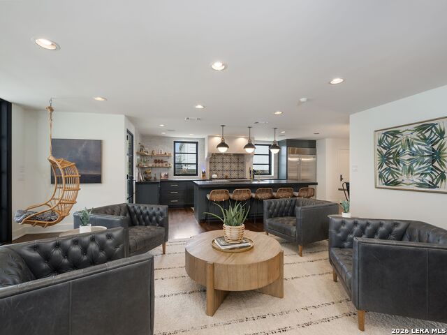 Image 10 of 57 For 116 Canterbury Hill