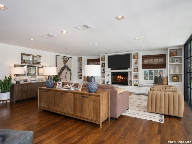 Image 23 of 57 For 116 Canterbury Hill