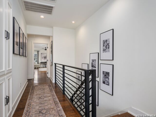 Image 27 of 57 For 116 Canterbury Hill