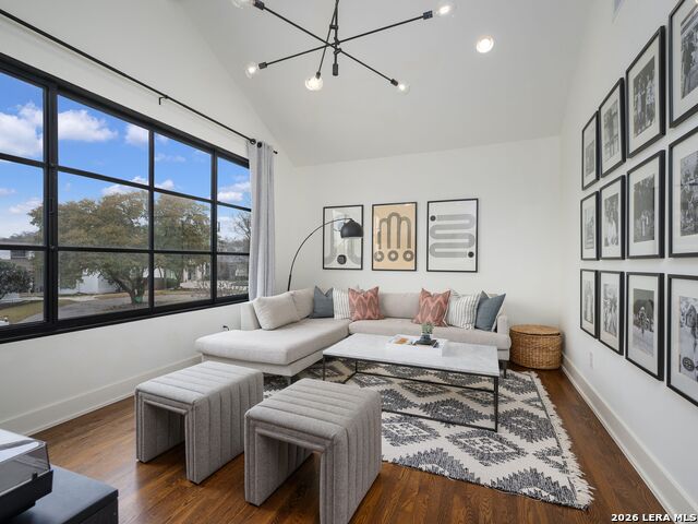 Image 34 of 57 For 116 Canterbury Hill