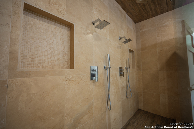 Image 22 of 47 For 208 Lemonwood