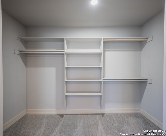 Image 30 of 47 For 208 Lemonwood