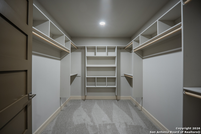 Image 34 of 47 For 208 Lemonwood