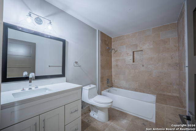 Image 39 of 47 For 208 Lemonwood