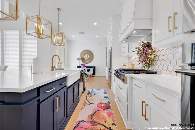 Image 25 of 68 For 235 Corazon  