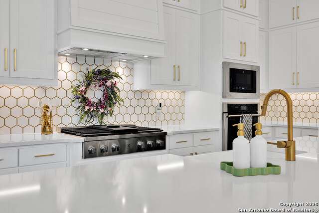 Image 26 of 68 For 235 Corazon  