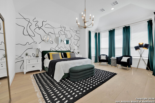 Image 32 of 68 For 235 Corazon  