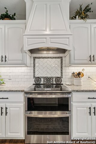 Image 14 of 46 For 132 Fairway Dr